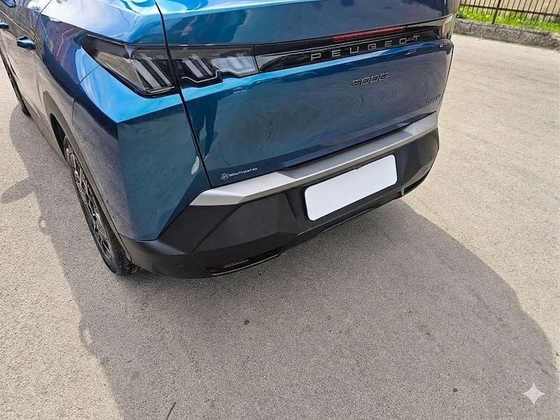 Usata Peugeot 3008 Allure 136 CV (100 kW) 2024 Blu/azzurro SUV