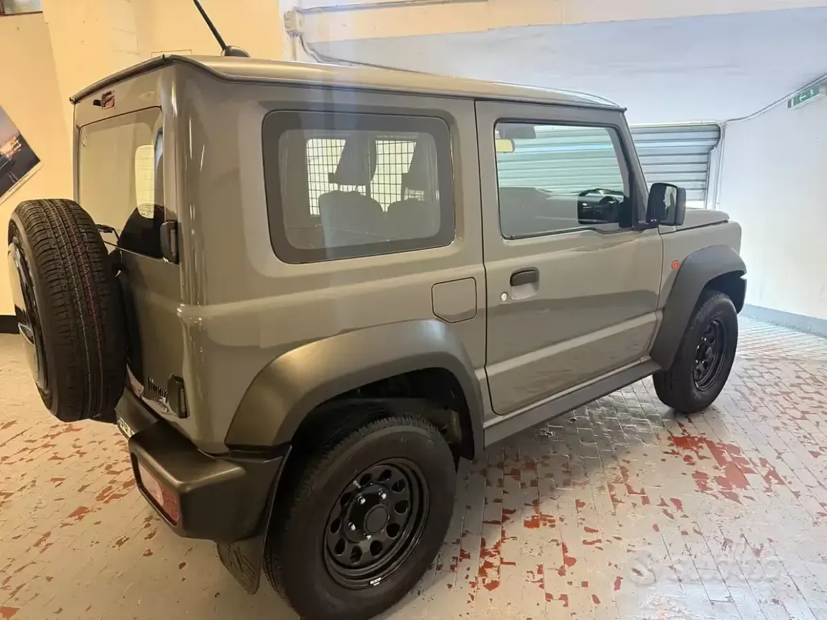 Usata Suzuki Jimny 102 CV (75 kW) 2021 Other SUV