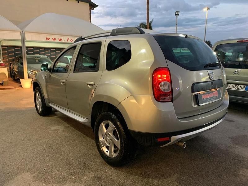 Usata Dacia Duster Ambiance 110 CV (80 kW) 2011 Oro Station wagon