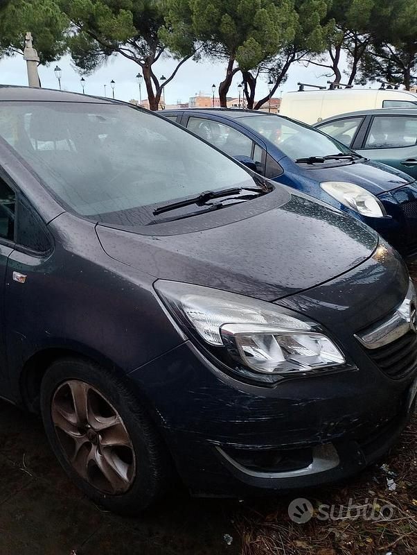 Usata Opel Meriva 95 CV (69 kW) 2016 Grigio Monovolume
