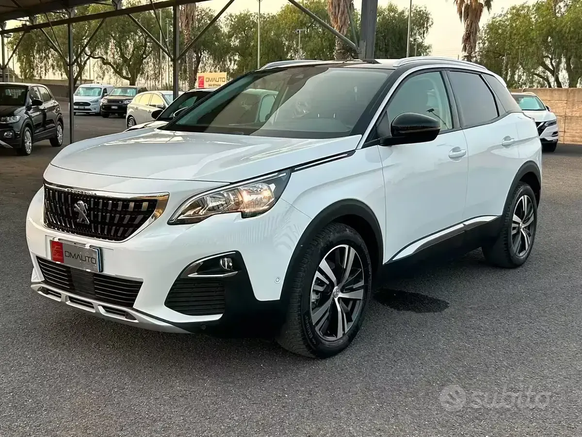 Usata Peugeot 3008 GT-line 120 CV (88 kW) 2017 Bianco SUV
