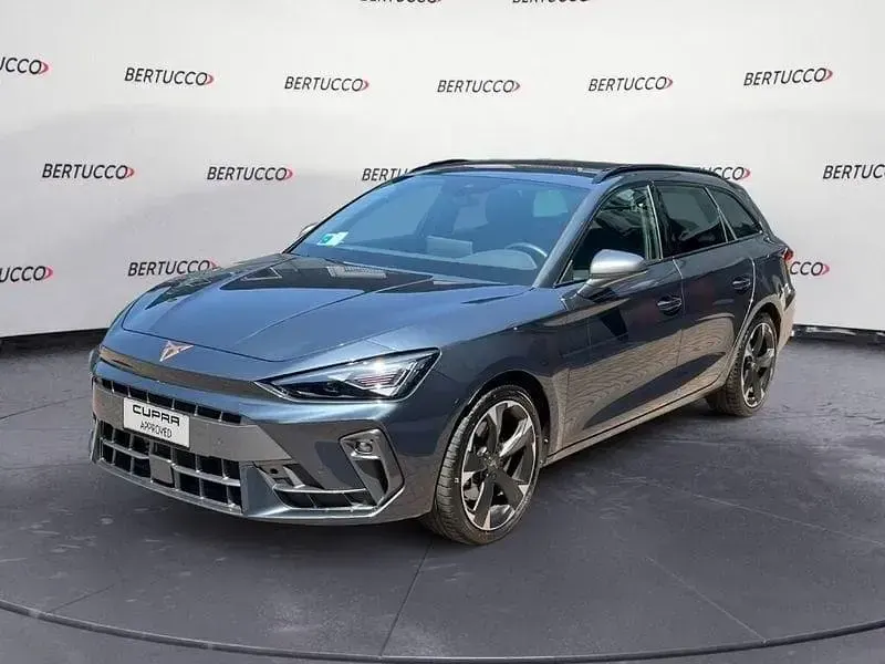 Usata Cupra Leon 150 CV (110 kW) 2025 Grigio Station wagon