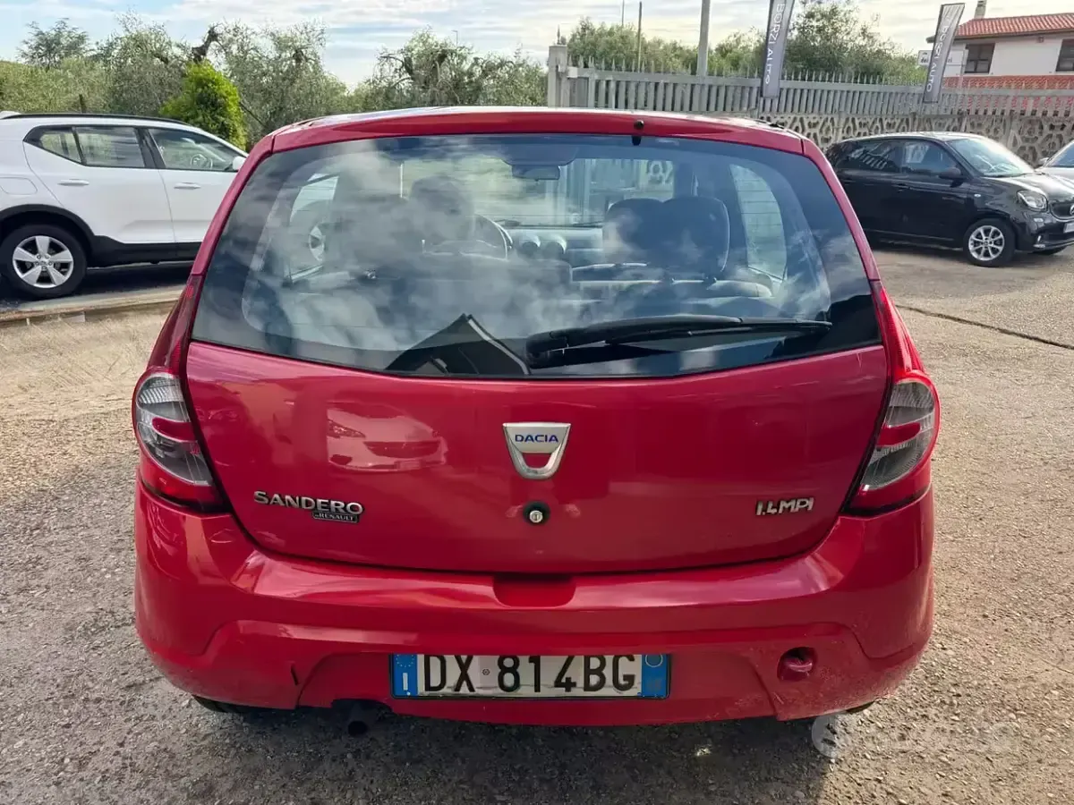 Usata Dacia Sandero 75 CV (55 kW) 2009 Rosso Berlina