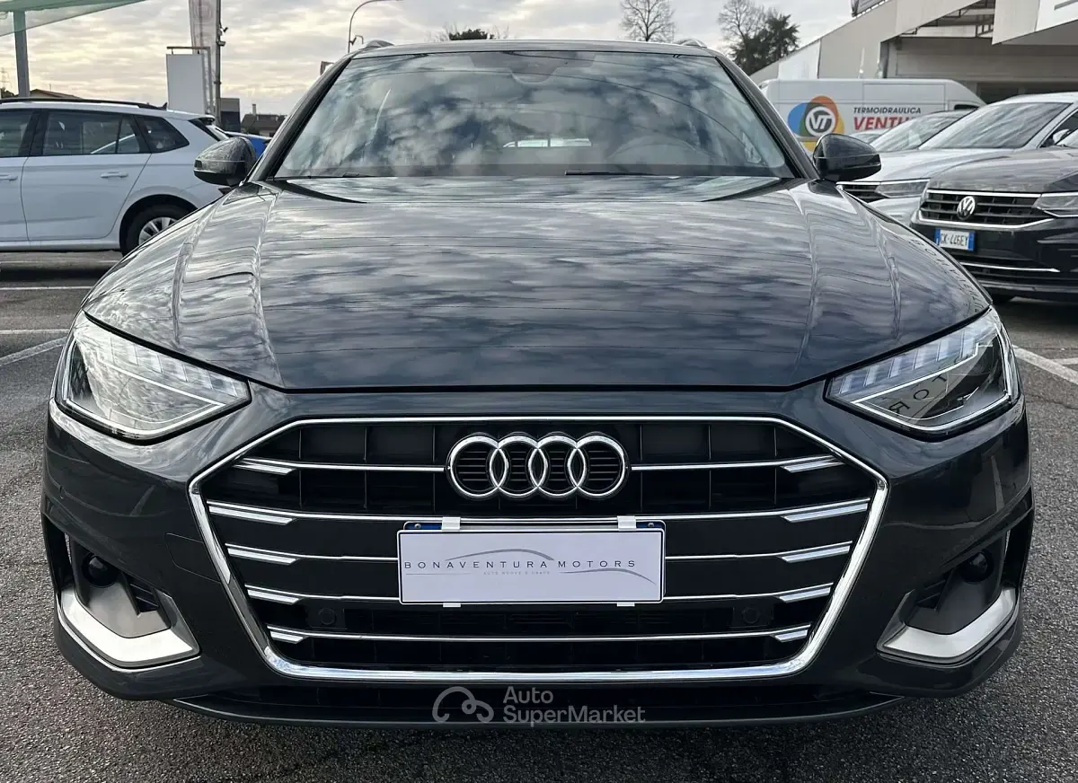 Usata Audi A4 Advanced Plus 163 CV (119 kW) 2023 Grigio Station wagon