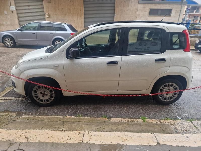Usata Fiat Panda Easy 95 CV (69 kW) 2016 Bianco Utilitaria