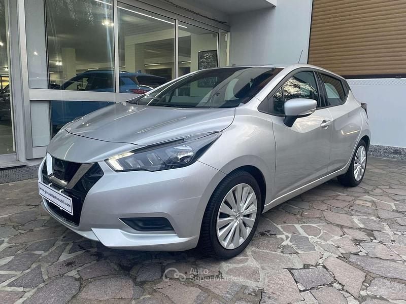 Usata Nissan Micra Acenta 92 CV (67 kW) 2021 Argento Utilitaria