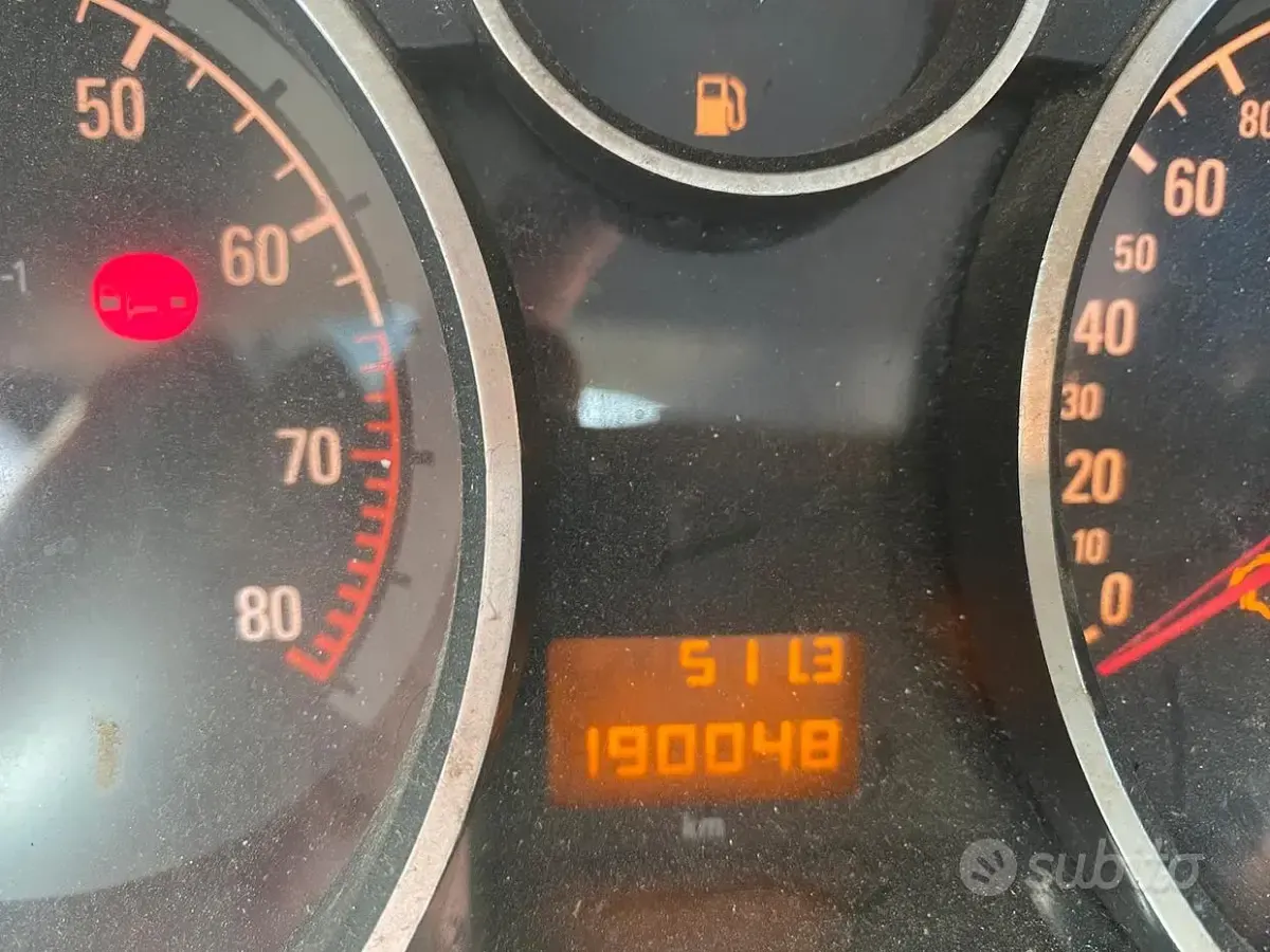 Usata Opel Astra 101 CV (74 kW) 2007 Berlina