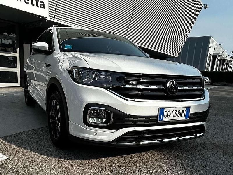 Usata VW T-Cross Sportline 95 CV (69 kW) 2022 Pure white SUV