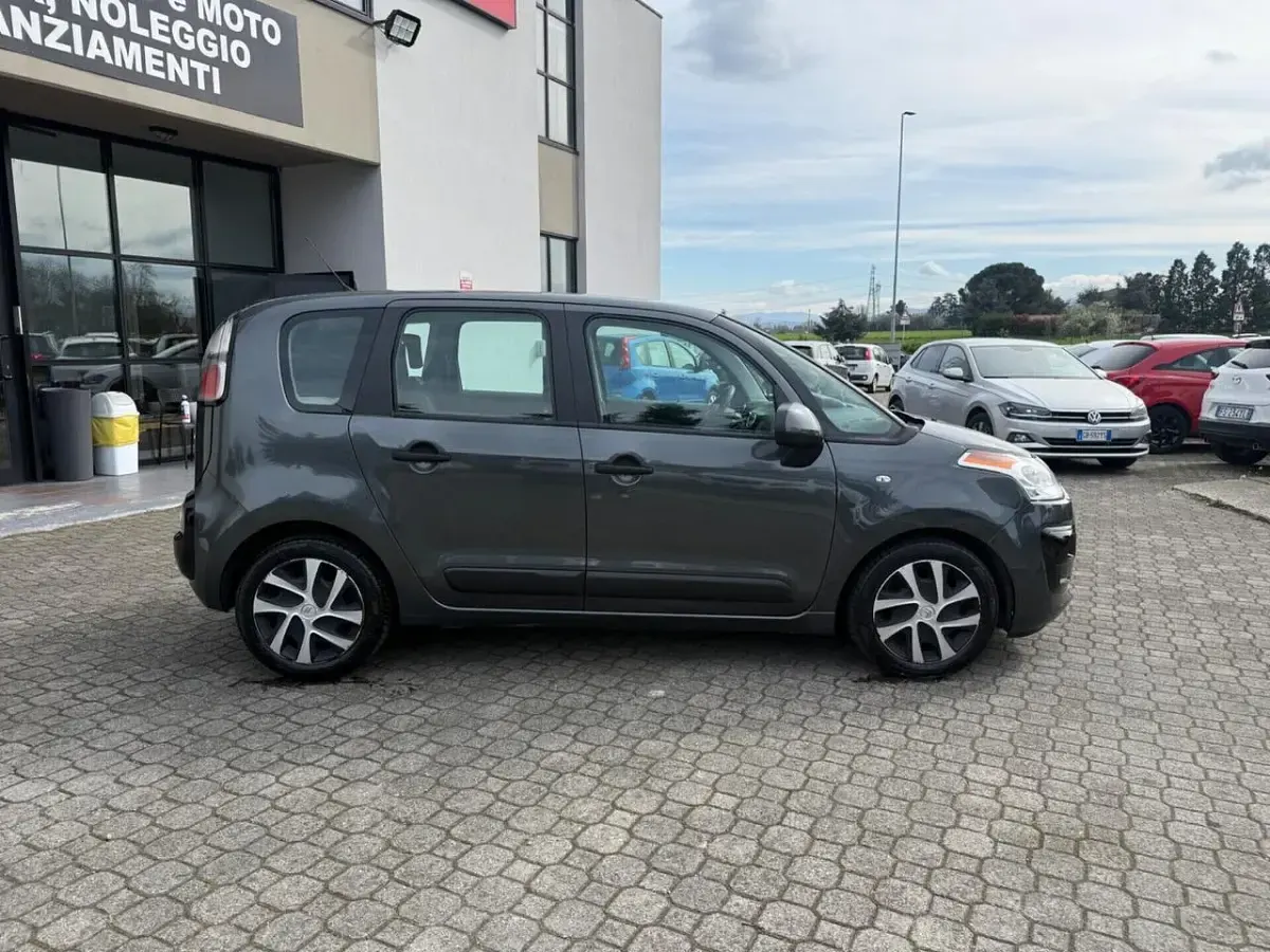 Usata Citroën C3 Picasso Attraction 92 CV (67 kW) 2013 Grigio Monovolume