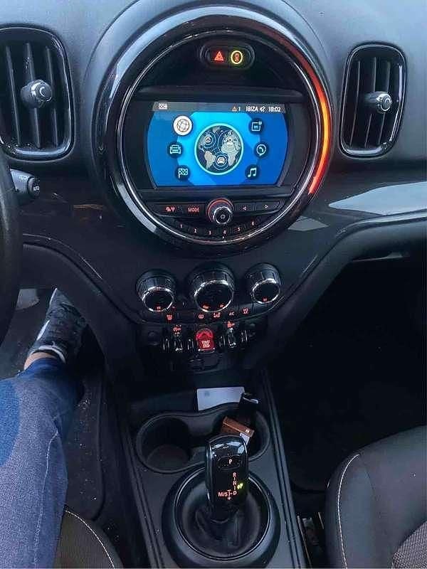 Usata Mini Cooper D Countryman Business 150 CV (110 kW) 2019 Bianco SUV