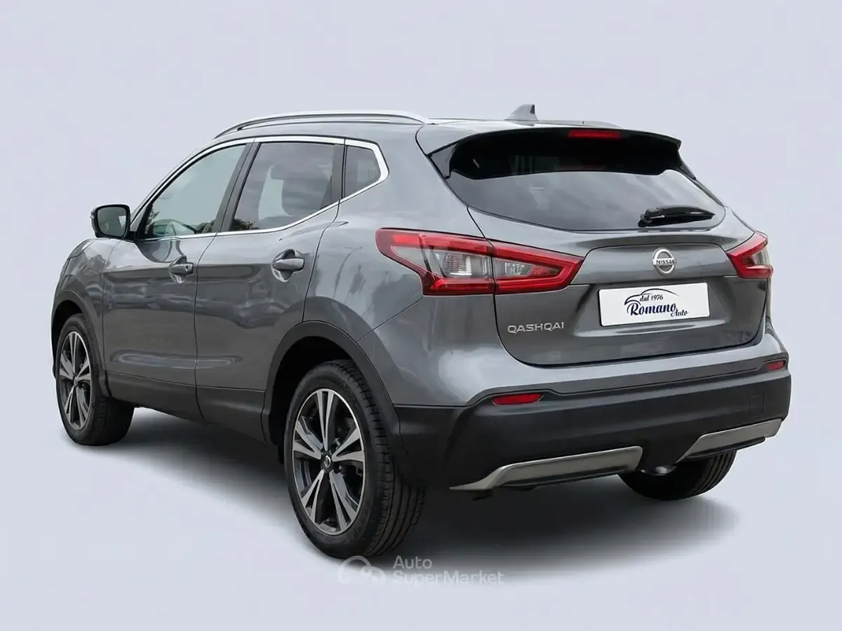 Usata Nissan Qashqai N-Connecta 116 CV (85 kW) 2019 Gray SUV