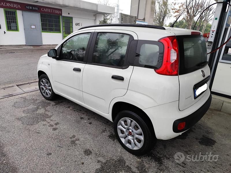 Usata Fiat Panda Easy 71 CV (52 kW) 2018 Bianco Utilitaria