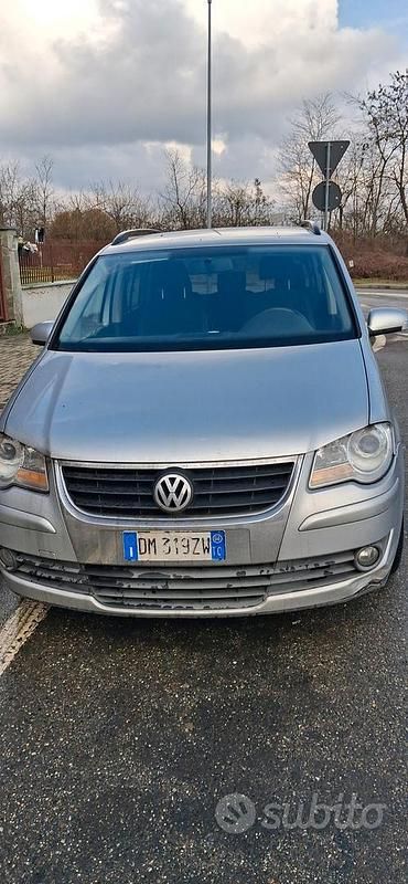 Usata VW Touran 105 CV (77 kW) 2009 Grigio Monovolume