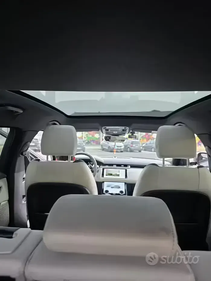 Usata Land Rover Range Rover Velar R-Dynamic 241 CV (177 kW) 2017 Grigio SUV