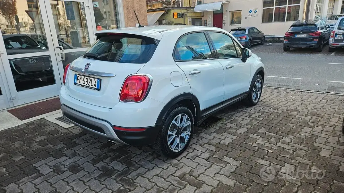 Usata Fiat 500X Lounge 120 CV (88 kW) 2017 Bianco SUV