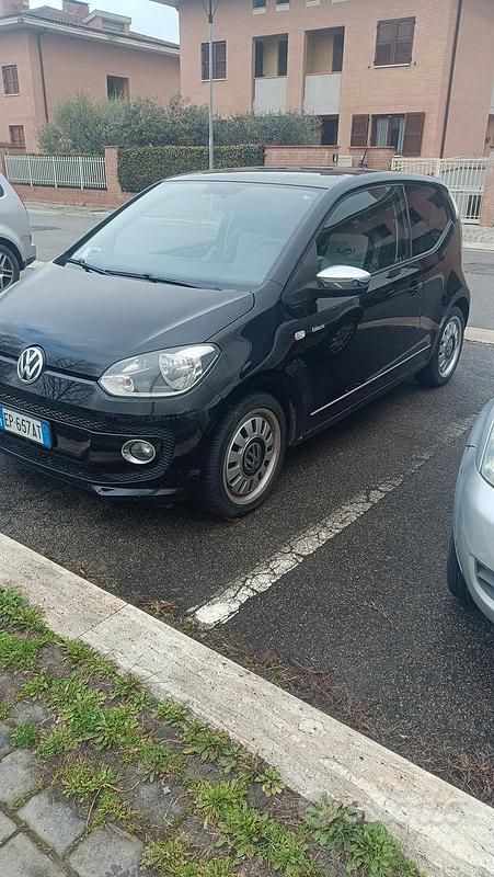Usata VW up! 75 CV (55 kW) 2013 Nero Utilitaria