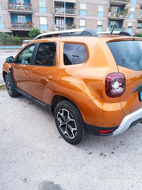 Usata Dacia Duster Prestige 116 CV (85 kW) 2020 Bronzo SUV