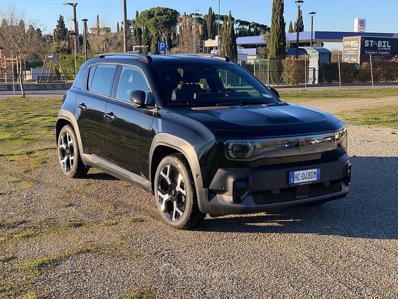 Nuova Renault R4 Komfort 110 kW (150 CV) 2026 Nero SUV