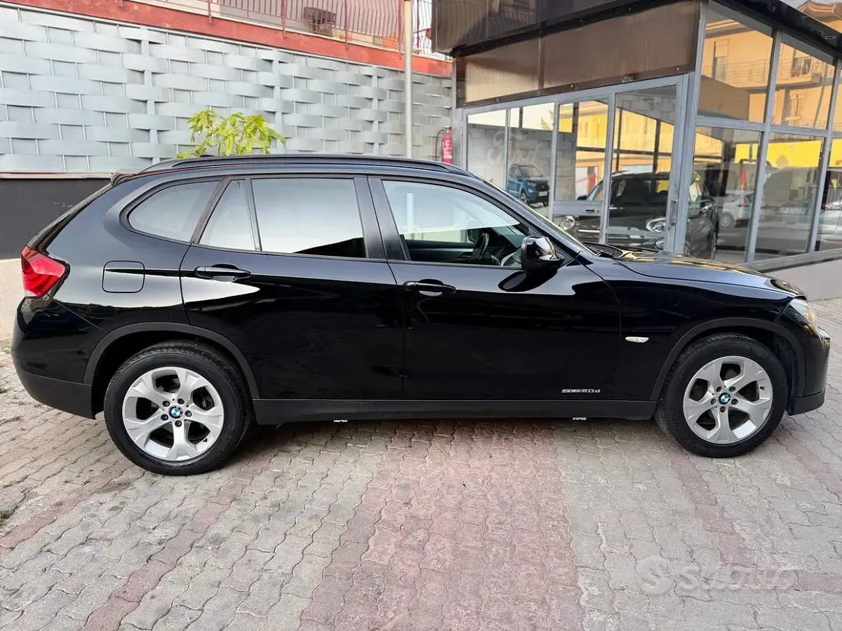 Usata BMW X1 177 CV (130 kW) 2011 Nero SUV