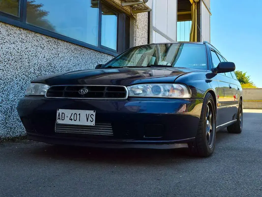 Usata Subaru Legacy 349 CV (256 kW) 1995 Blu/azzurro Station wagon