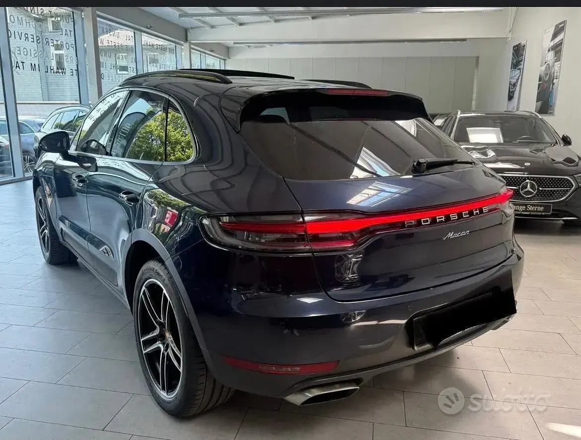 Usata Porsche Macan 245 CV (180 kW) 2019 Bluazzurro SUV
