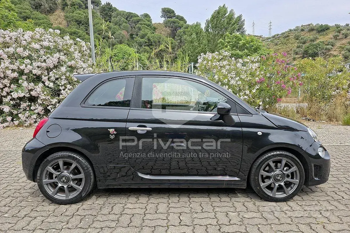 Usata Abarth 595 145 CV (106 kW) 2022 Nero Utilitaria