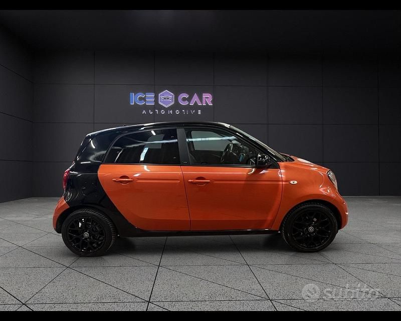 Usata Smart ForFour Prime 90 CV (66 kW) 2017 Giallo Utilitaria