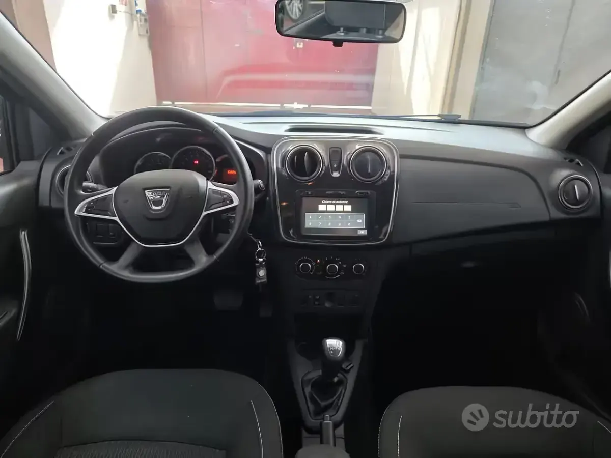 Usata Dacia Logan MCV Lauréate 90 CV (66 kW) 2017 Blu Station wagon