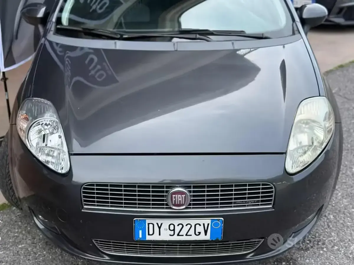 Usata Fiat Punto Active 69 CV (50 kW) 2009 Grigio Utilitaria