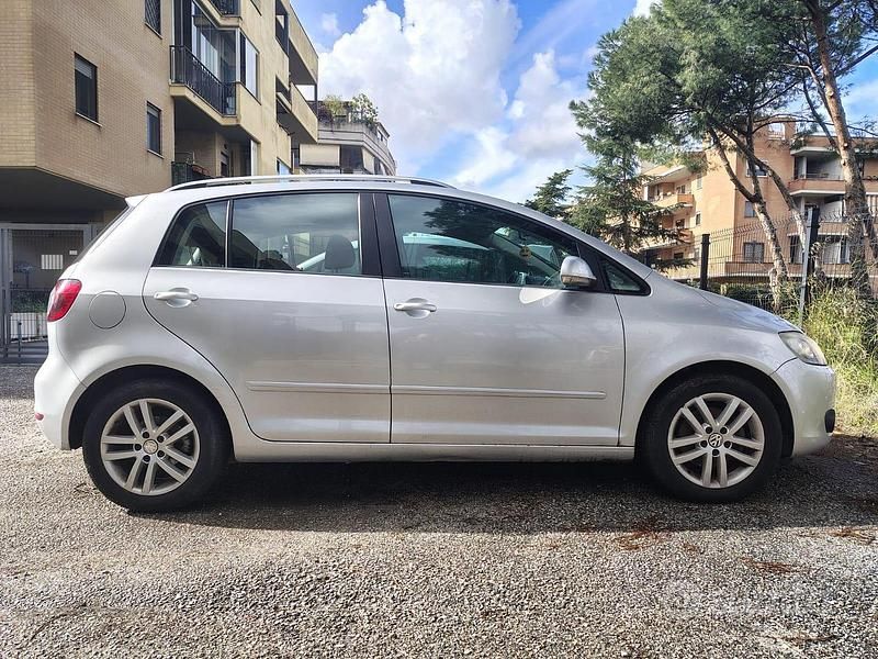 Usata VW Golf Plus Cross 140 CV (102 kW) 2010 Grigio Monovolume