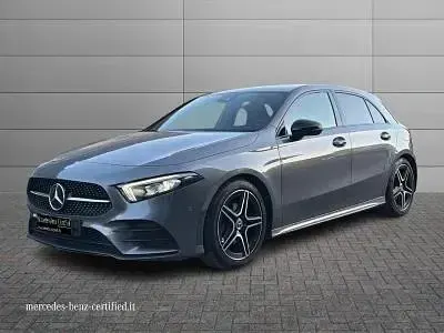 Usata Mercedes A180 Premium 136 CV (100 kW) 2020 Nero Berlina
