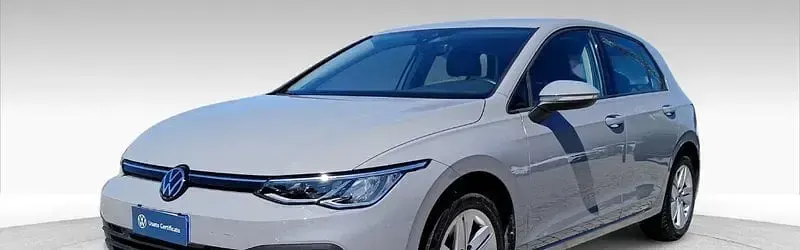 Usata VW Golf VIII Life 116 CV (85 kW) 2022 Grigio Utilitaria