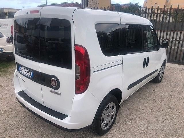 Käytetty Fiat Doblò 105 HP (77 kW) 2021 Valkoinen Tila-auto