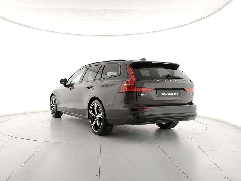 Nuova Volvo V60 Plus 197 CV (144 kW) 2026 Platinum grey Station wagon