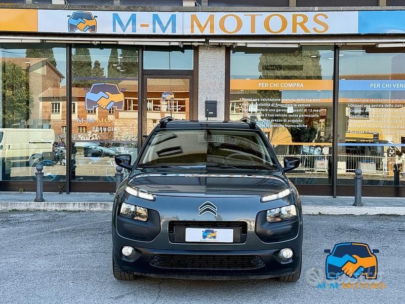 Usata Citroën C4 Shine 100 CV (73 kW) 2016 Grigio SUV
