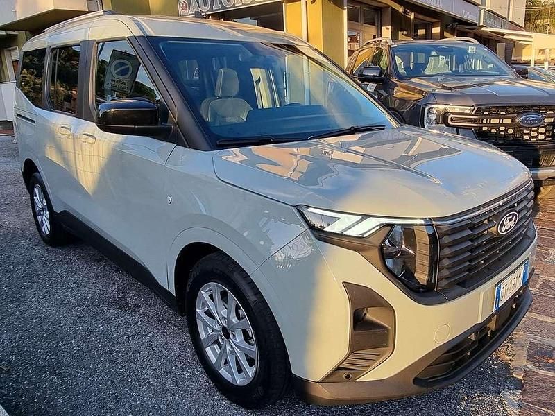 Grigio Usata 2024 Ford Tourneo Titanium Furgone | 22.300 € (Buon prezzo) - Immagine 1/4