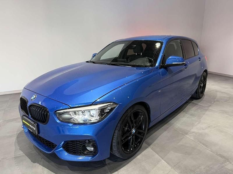 Usata BMW 114 M Sport 95 CV (69 kW) 2018 Blu/azzurro Utilitaria