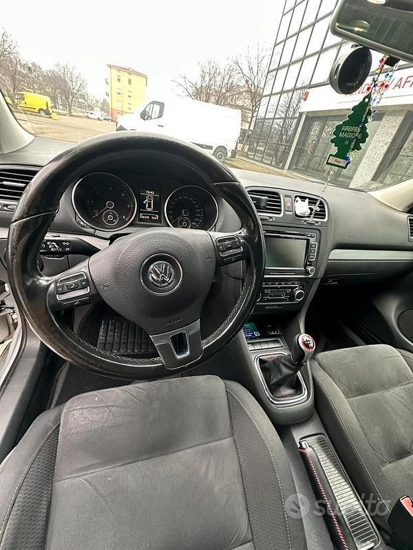 Usata VW Golf VI Highline 110 CV (80 kW) 2008 Grigio Utilitaria