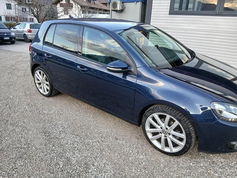 Blu Usata 2012 VW Golf Tre volumi | 5500 € (Buon prezzo) - Immagine 1/4