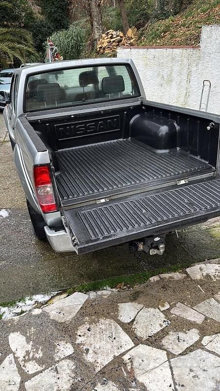 Usata Nissan Navara 133 CV (97 kW) 2004 Pick-up