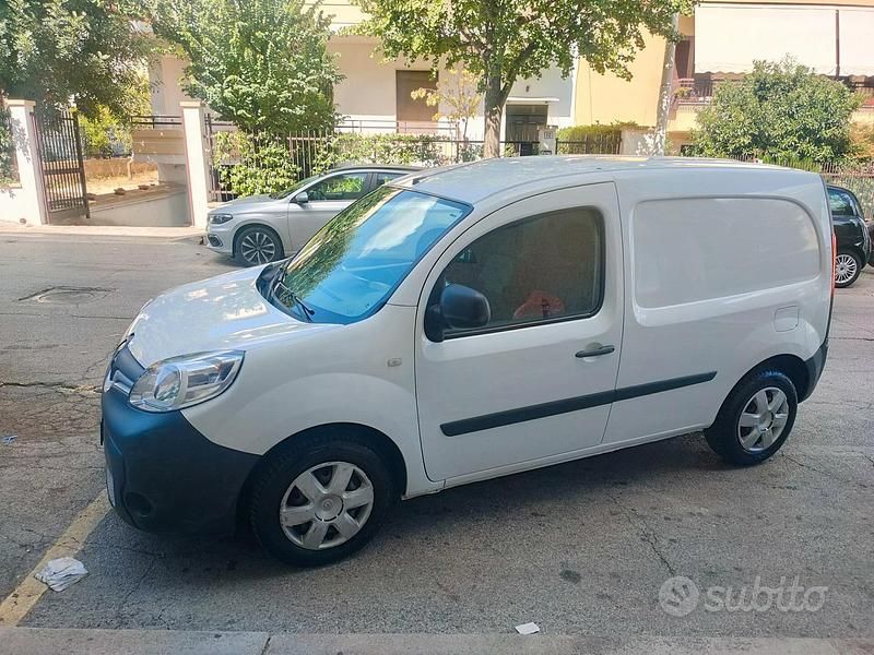 Usata Renault Kangoo LIMITED 90 CV (66 kW) 2018 Bianco Berlina