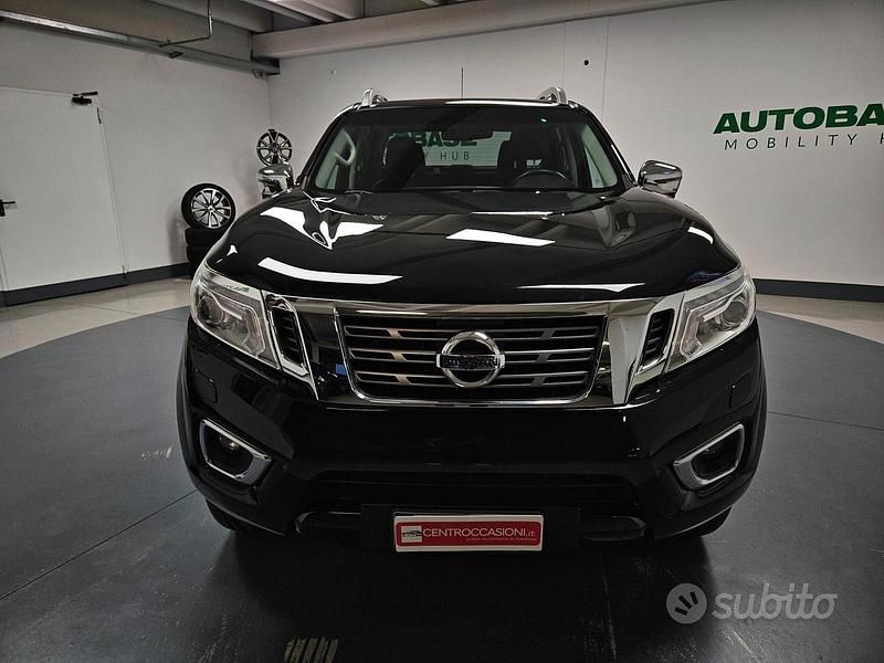 Usata Nissan Navara Tekna 190 CV (139 kW) 2016 Nero Pick-up