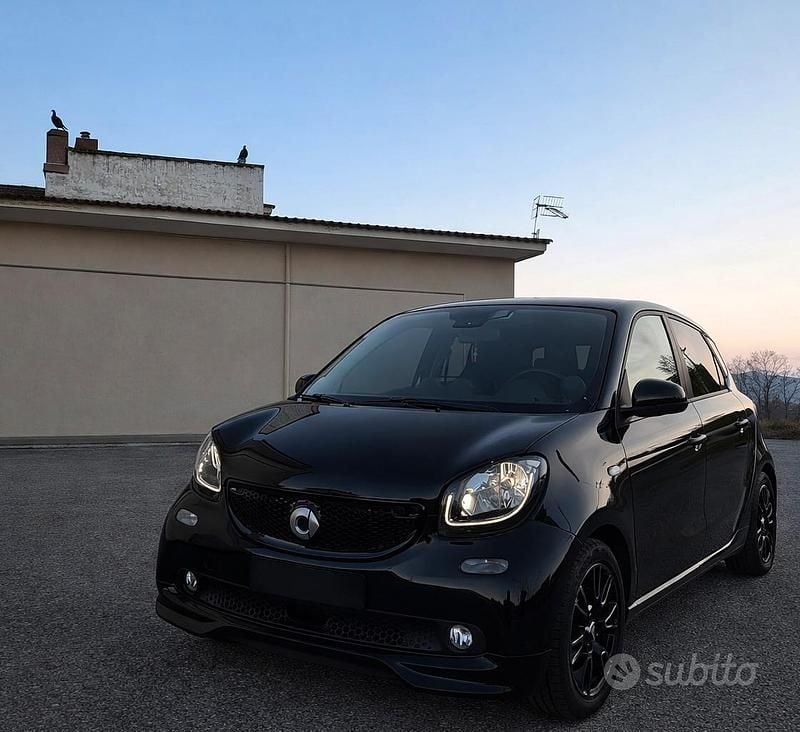 Usata Smart ForFour Superpassion 71 CV (52 kW) 2019 Nero Utilitaria