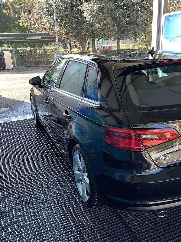 Usata Audi A3 Business 110 CV (80 kW) 2016 Nero Berlina