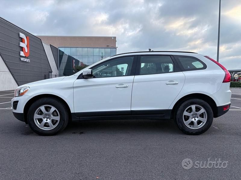 Usata Volvo XC60 136 CV (100 kW) 2012 Bianco SUV
