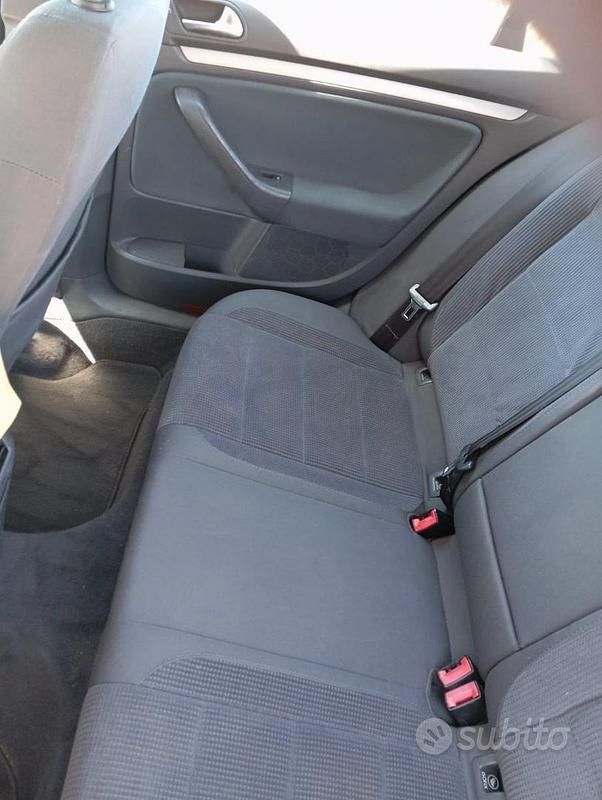 Usata VW Golf V 140 CV (102 kW) 2007 Blu Berlina