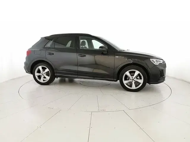 Usata Audi Q3 S-Line 150 CV (110 kW) 2025 Nero SUV