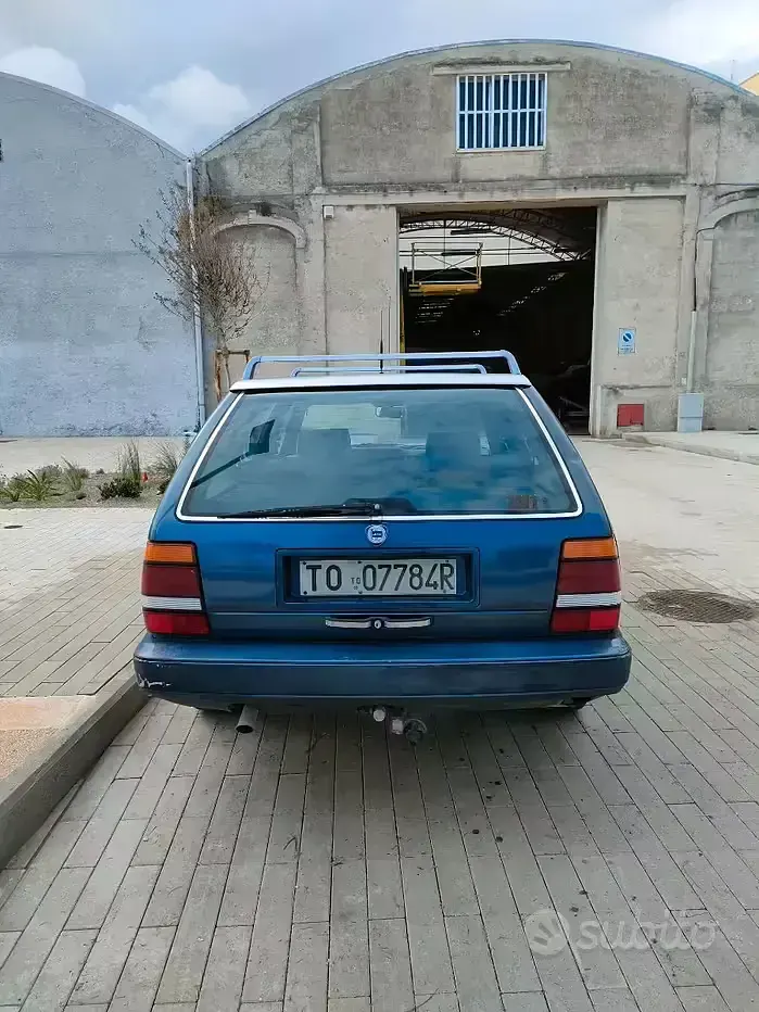 Usata Lancia Thema 147 CV (108 kW) 1991 Blu Station wagon
