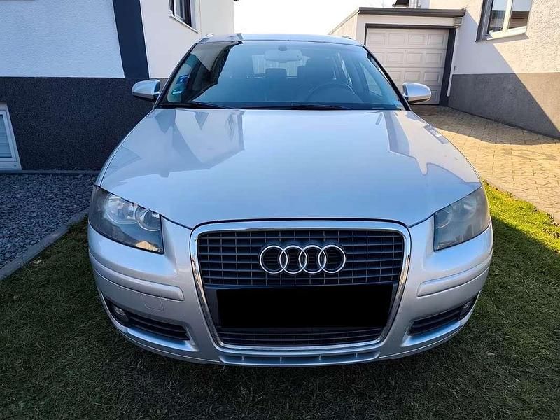Usata Audi A3 Ambiente 110 CV (80 kW) 2006 Argento Utilitaria
