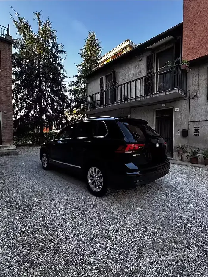 Usata VW Tiguan Business 150 CV (110 kW) 2019 Nero SUV